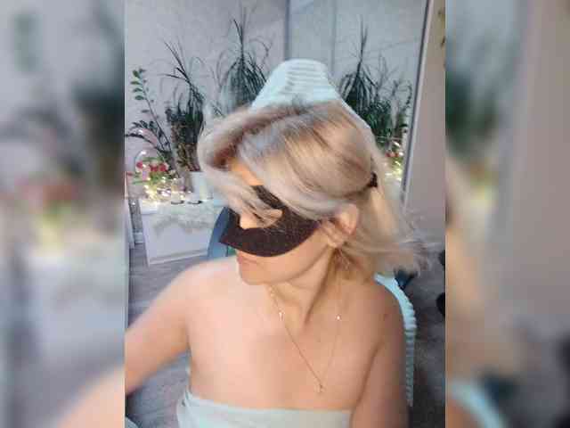 LOVEMENOW webcam