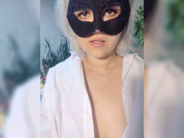 LOVEMENOW webcam