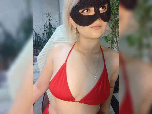 LOVEMENOW webcam