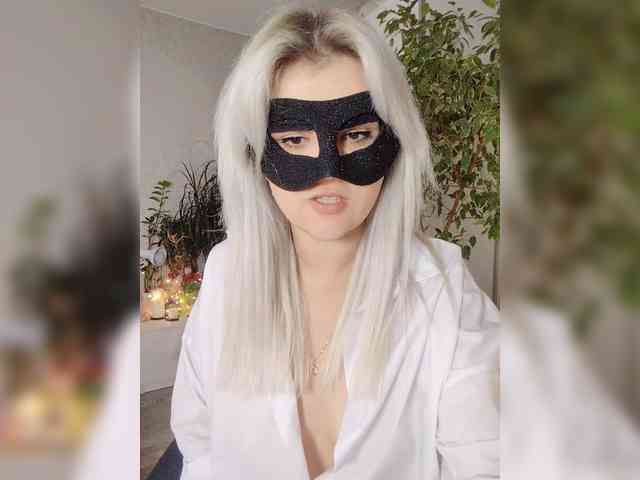 LOVEMENOW webcam