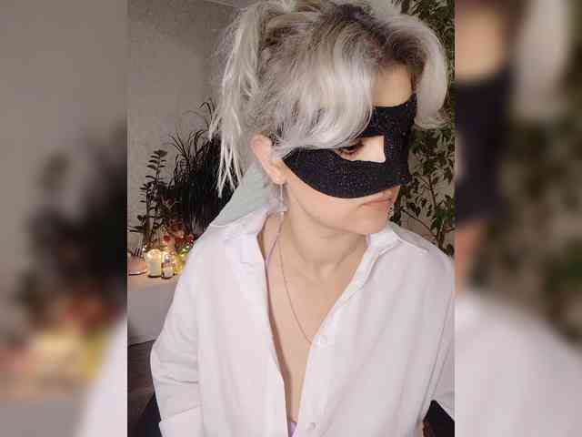 LOVEMENOW webcam