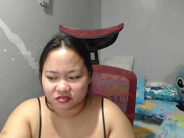 BubbleButtPinay webcam