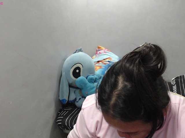 BubbleButtPinay webcam bongacams model stream image