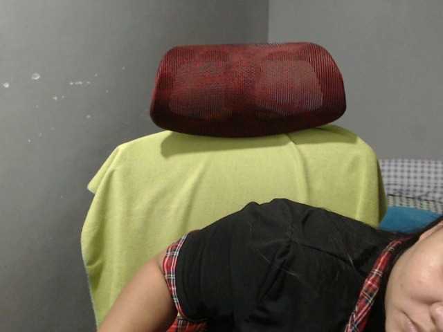 BubbleButtPinay — @remain left to start playing with pussy for all of you guysss