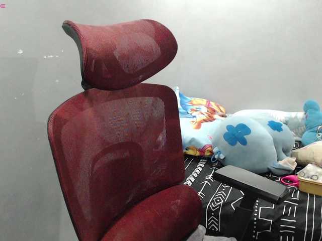 BubbleButtPinay webcam