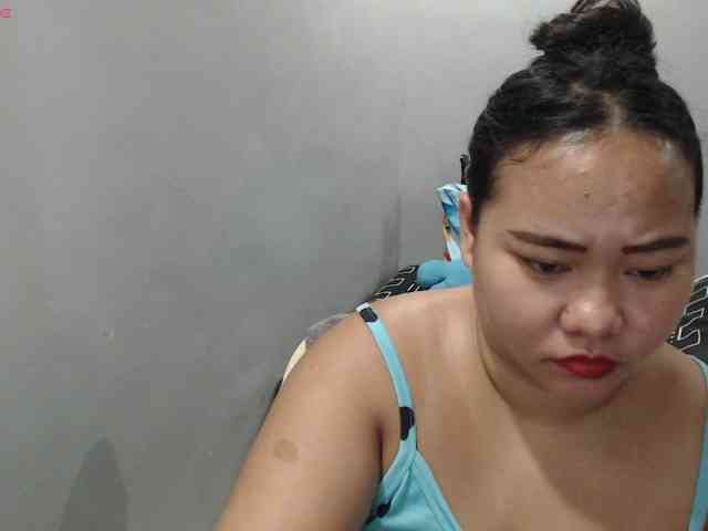 BubbleButtPinay webcam