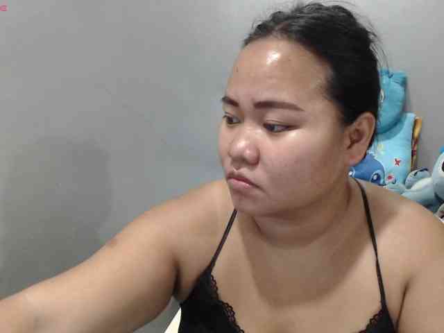 BubbleButtPinay webcam