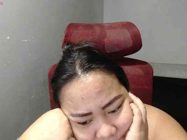 BubbleButtPinay webcam