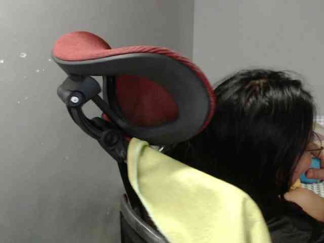 BubbleButtPinay webcam