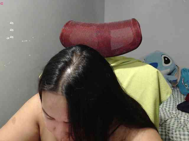 BubbleButtPinay webcam