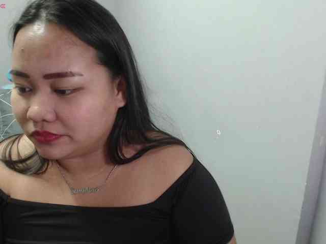 BubbleButtPinay webcam