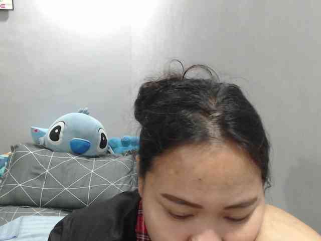 BubbleButtPinay webcam
