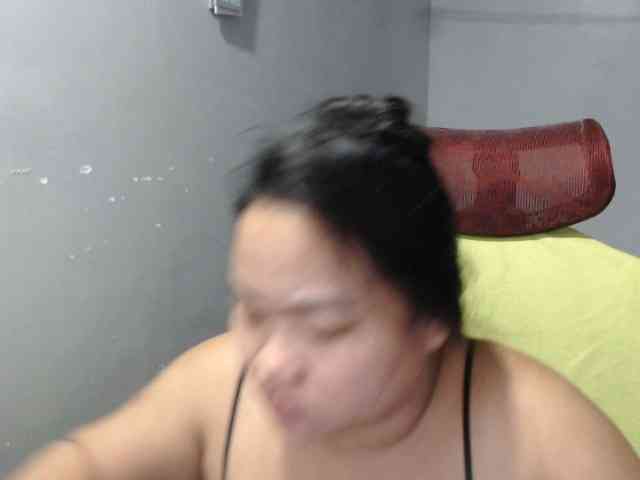 BubbleButtPinay webcam