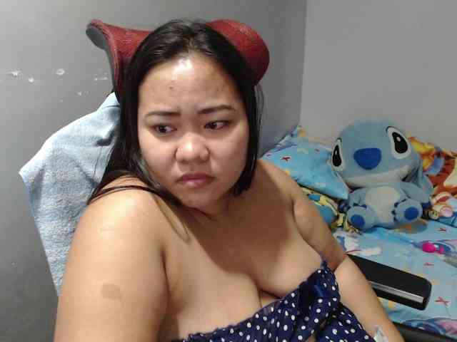 BubbleButtPinay webcam