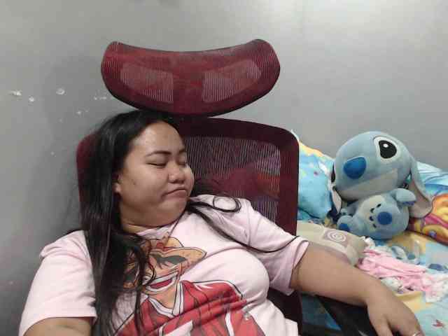 BubbleButtPinay webcam