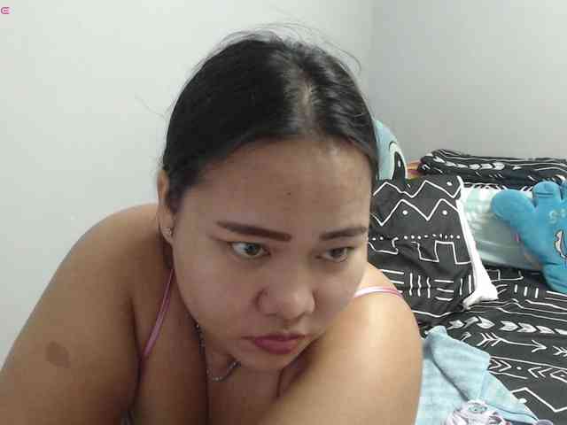 BubbleButtPinay webcam
