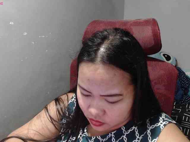 BubbleButtPinay webcam