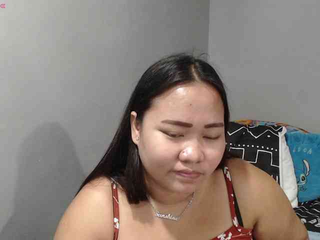 BubbleButtPinay webcam
