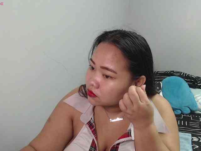 BubbleButtPinay webcam