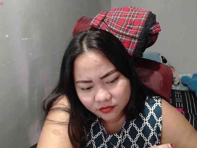 BubbleButtPinay webcam