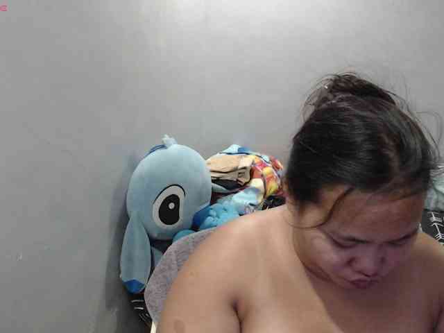 BubbleButtPinay webcam