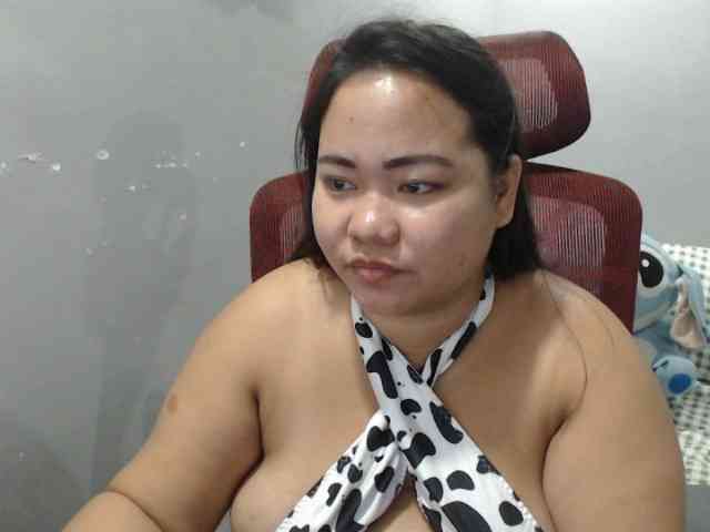 BubbleButtPinay webcam