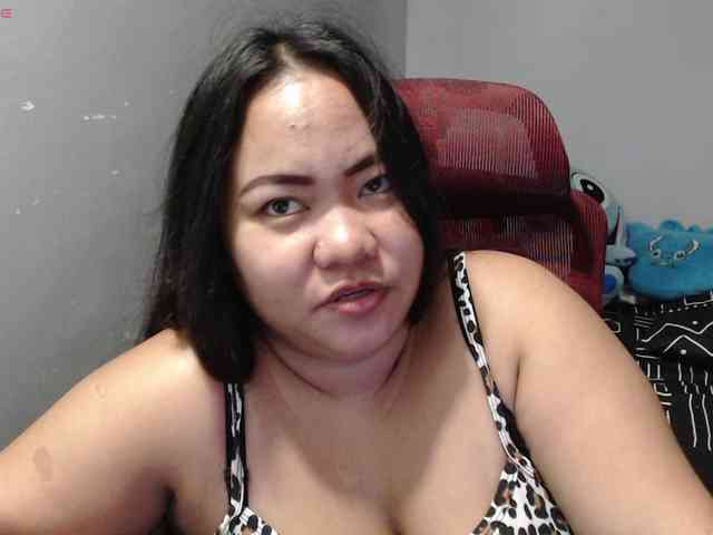 BubbleButtPinay webcam