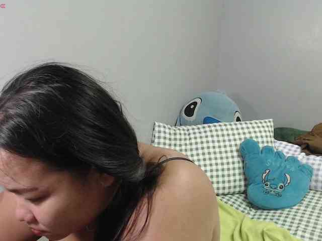 BubbleButtPinay webcam
