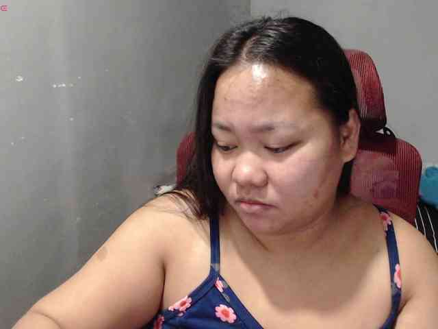 BubbleButtPinay webcam