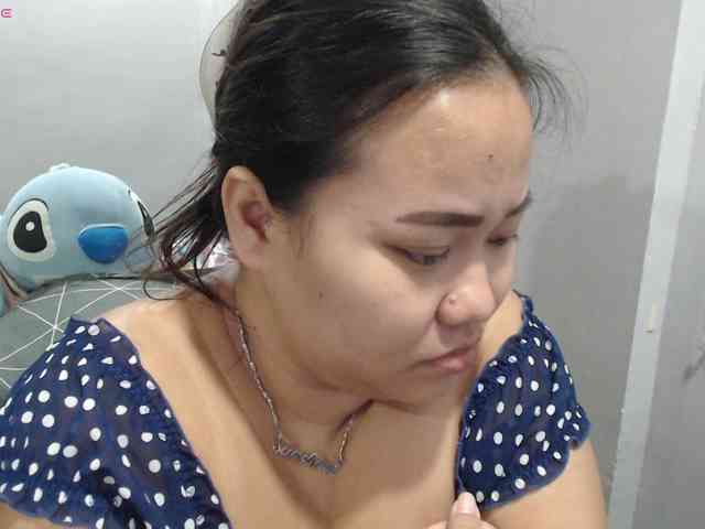 BubbleButtPinay webcam