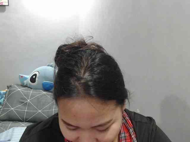 BubbleButtPinay webcam