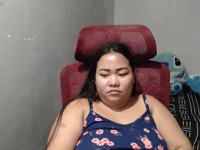 BubbleButtPinay webcam