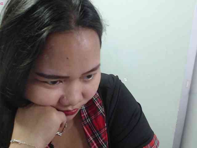 BubbleButtPinay webcam