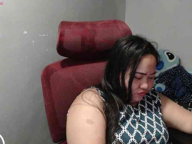 BubbleButtPinay webcam