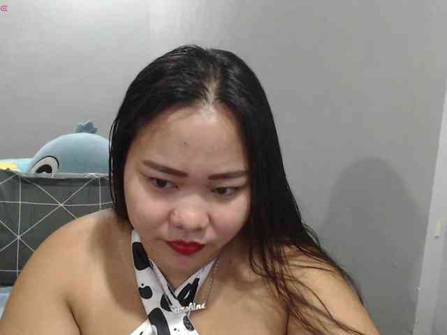 BubbleButtPinay webcam