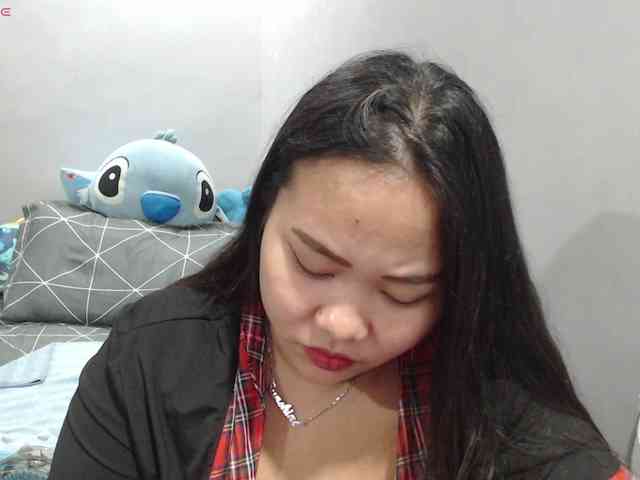 BubbleButtPinay webcam