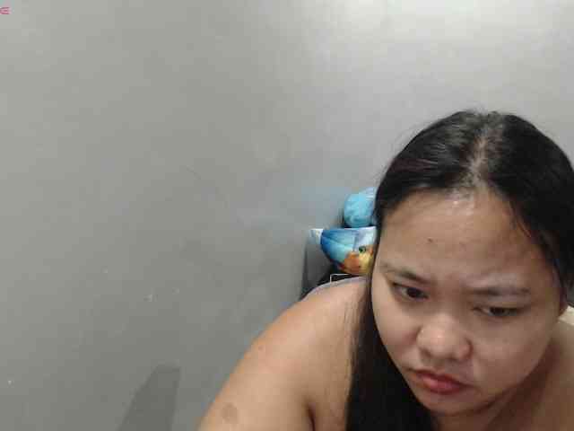 BubbleButtPinay webcam