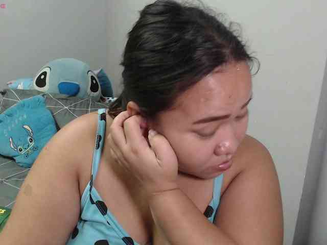 BubbleButtPinay webcam