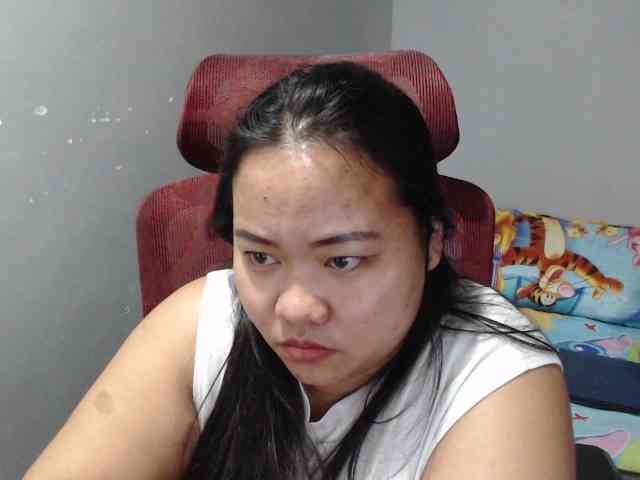 BubbleButtPinay webcam