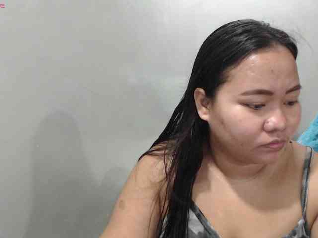 BubbleButtPinay webcam