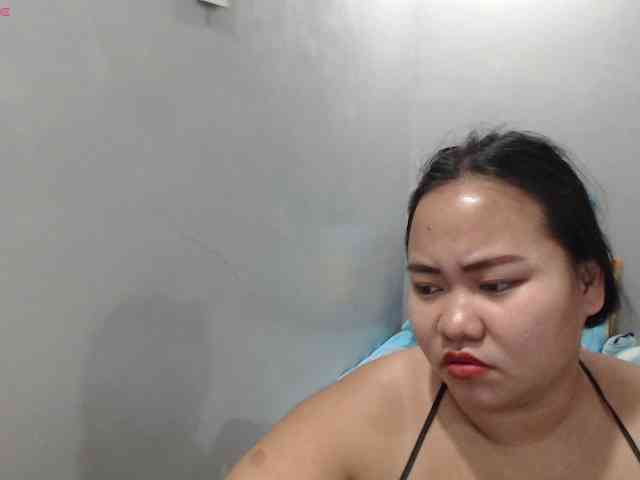 BubbleButtPinay webcam