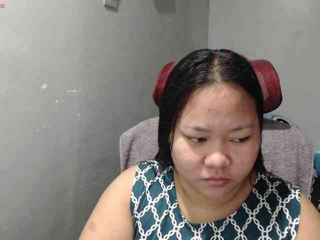 BubbleButtPinay webcam