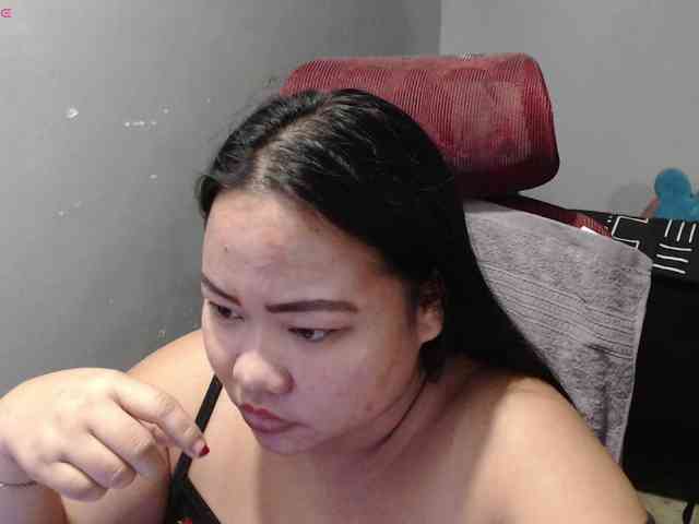 BubbleButtPinay webcam