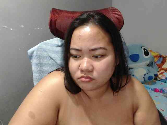 BubbleButtPinay webcam