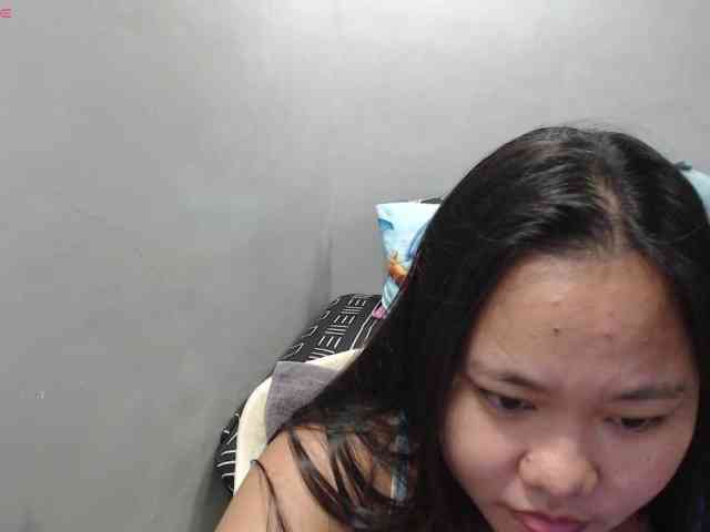 BubbleButtPinay webcam