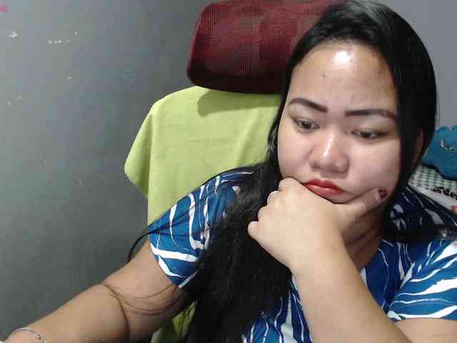 BubbleButtPinay webcam