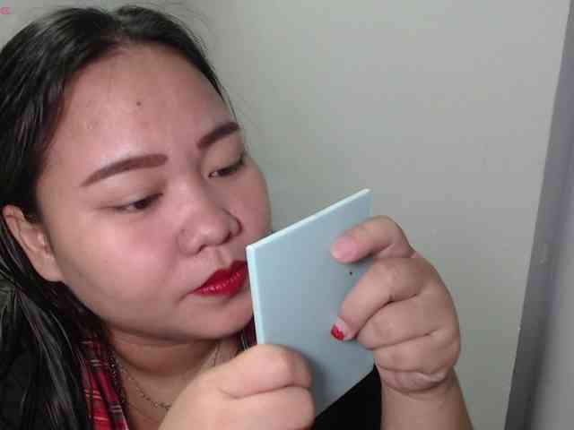 BubbleButtPinay webcam
