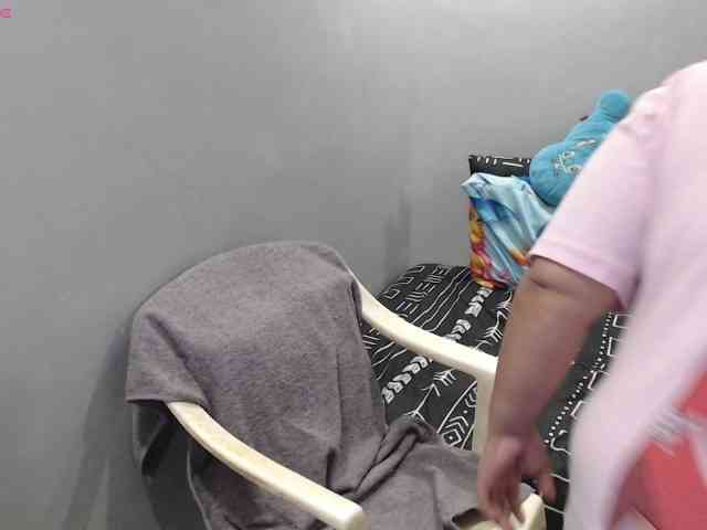 BubbleButtPinay webcam