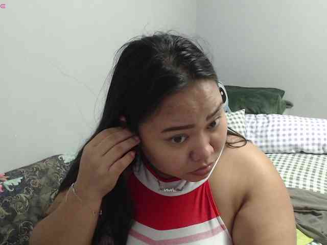 BubbleButtPinay webcam