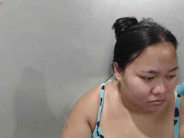 BubbleButtPinay webcam
